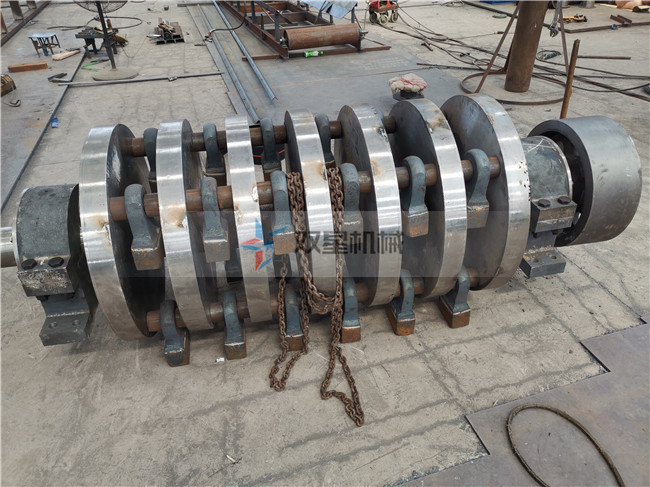 金屬破碎機<a href='http://bzhuatong.com/case/501.html' target='_blank'><span>錘頭</span></a>