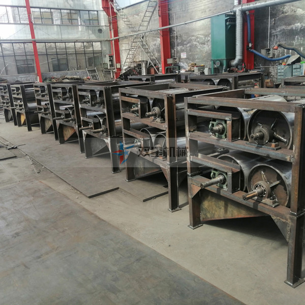 <a href='http://bzhuatong.com/1/294.html' target='_blank'><span>易拉罐壓扁機(jī)</span></a>設(shè)備的原理講解